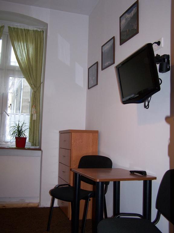 Film Hostel Познан Екстериор снимка