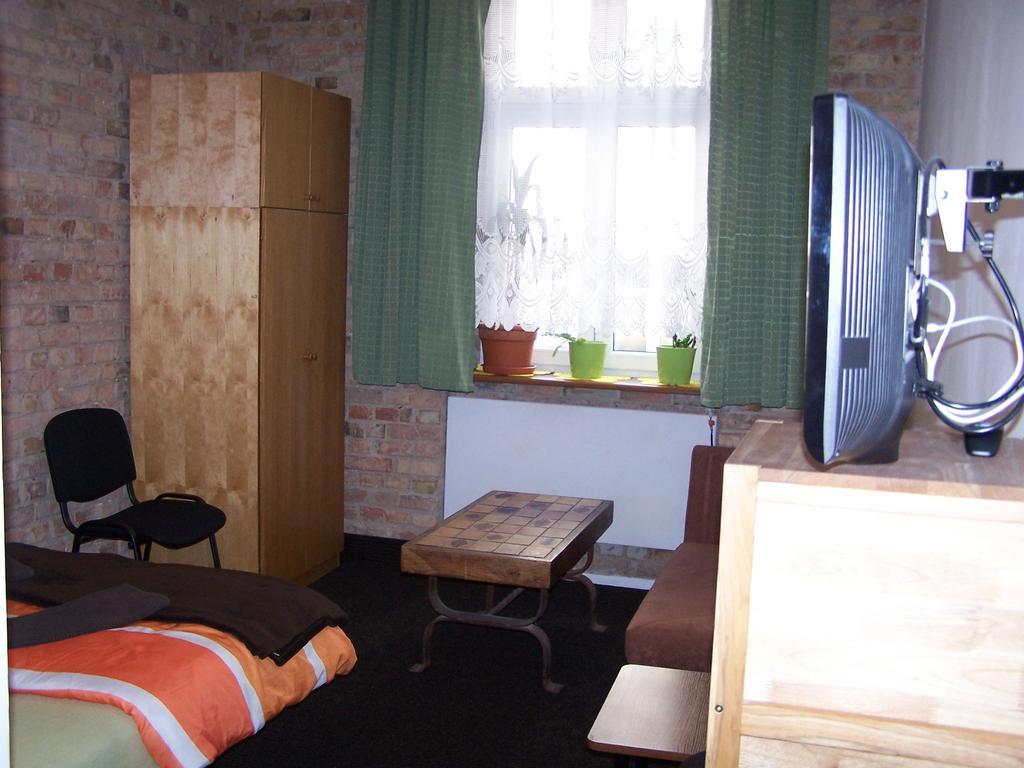 Film Hostel Познан Екстериор снимка