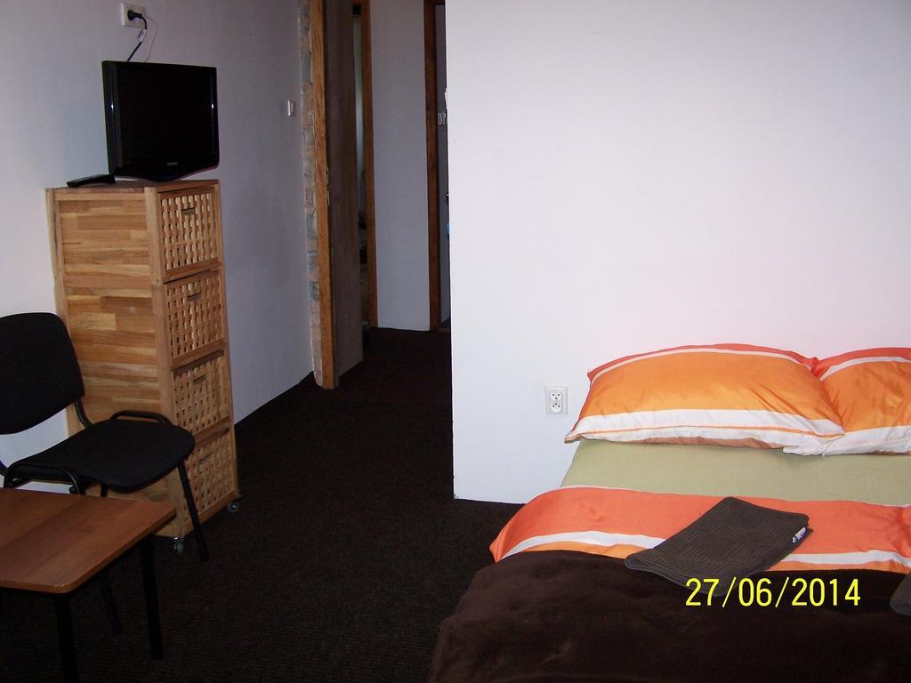Film Hostel Познан Екстериор снимка