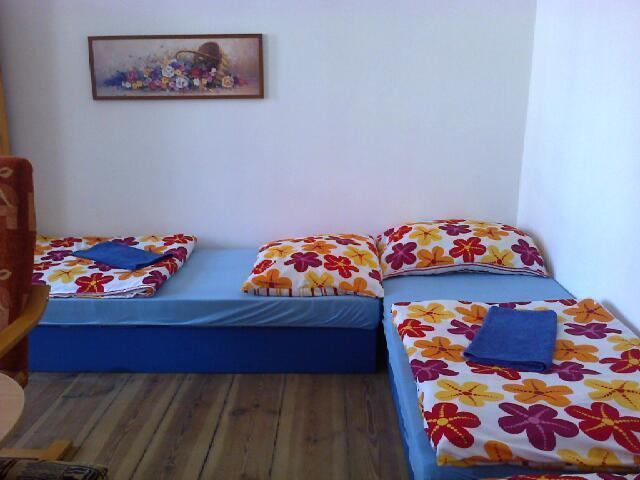 Film Hostel Познан Екстериор снимка