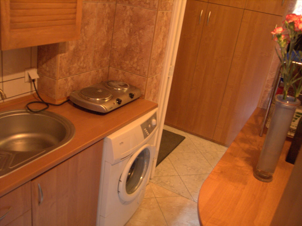 Film Hostel Познан Екстериор снимка