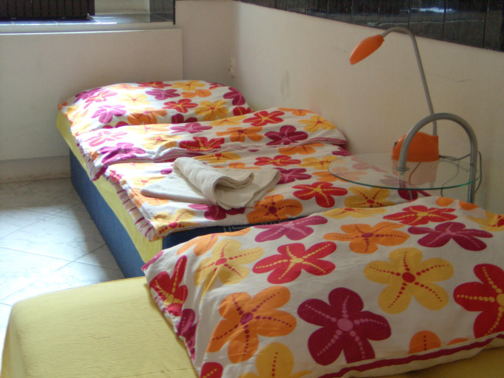 Film Hostel Познан Екстериор снимка
